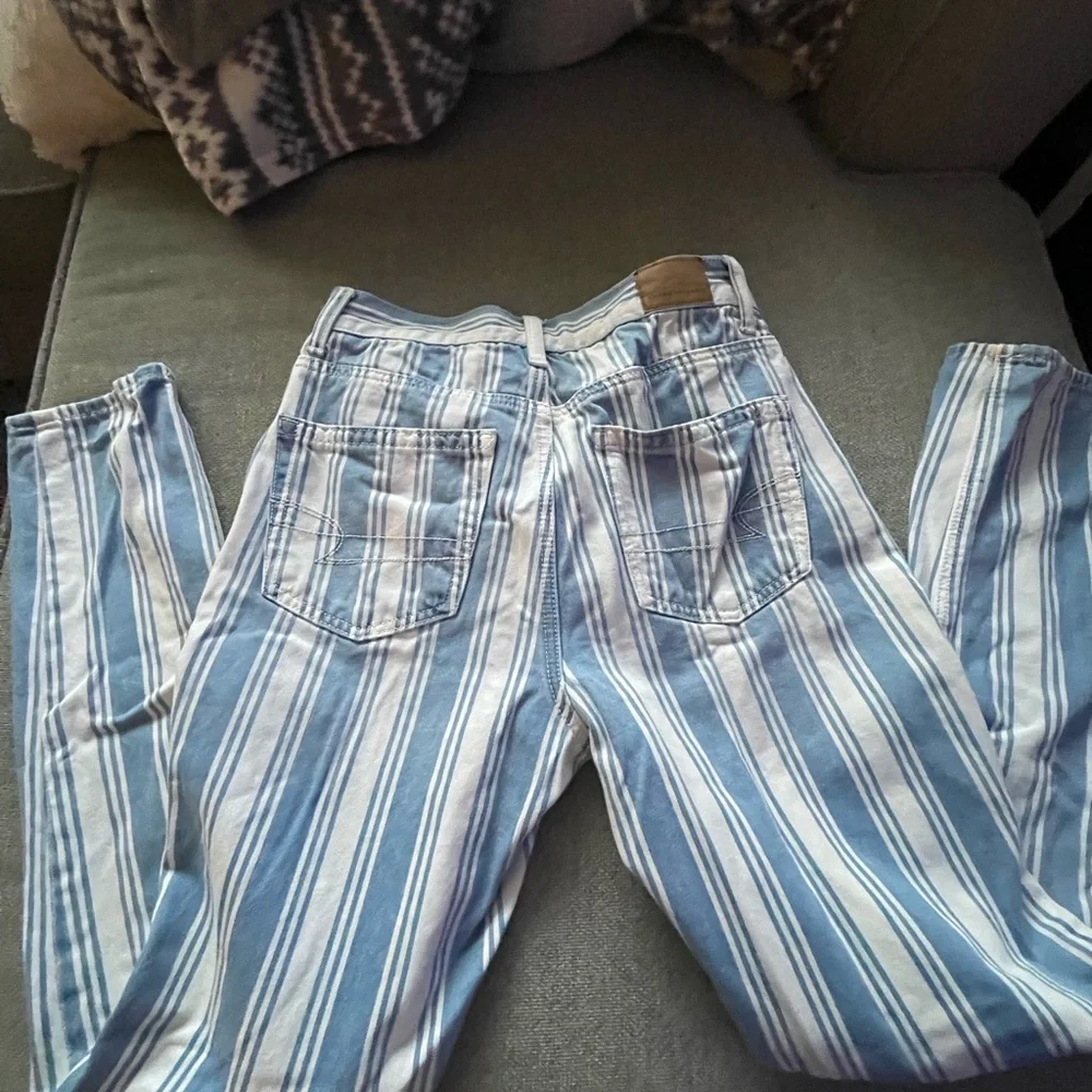 American Eagle stripes jeans, size 00 regular. - Picture 2 of 3